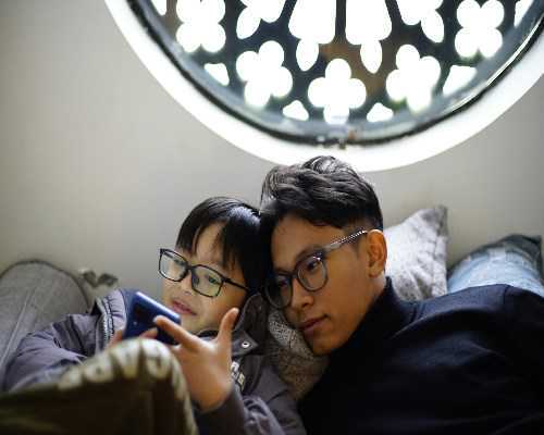 探索同性伴侣生育之路：助孕生子的贴心指南
